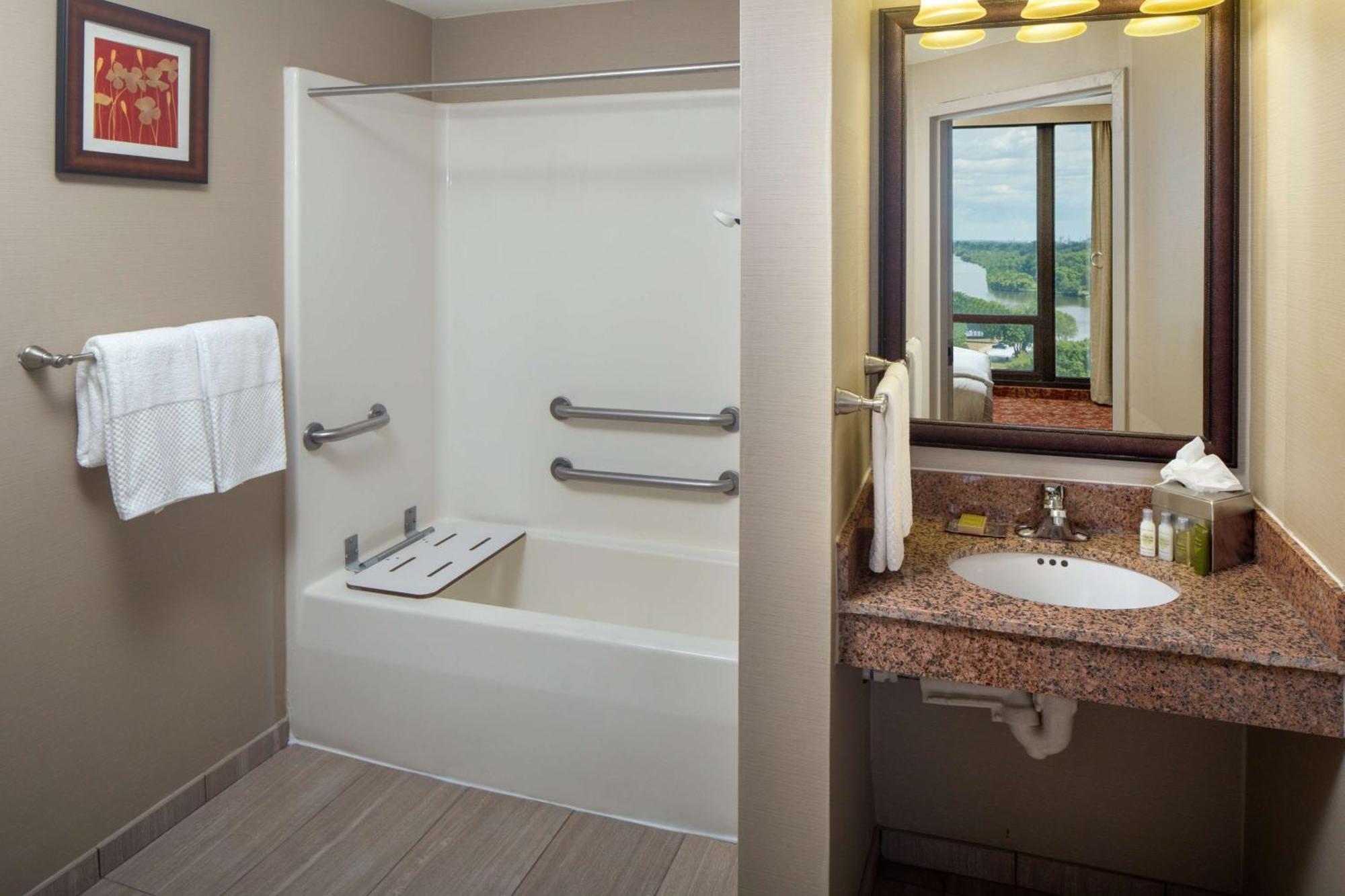 Doubletree By Hilton Cherry Hill Philadelphia Εξωτερικό φωτογραφία
